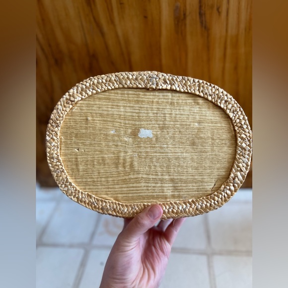 Vintage Wicker Sewing Box - Picture 4 of 4